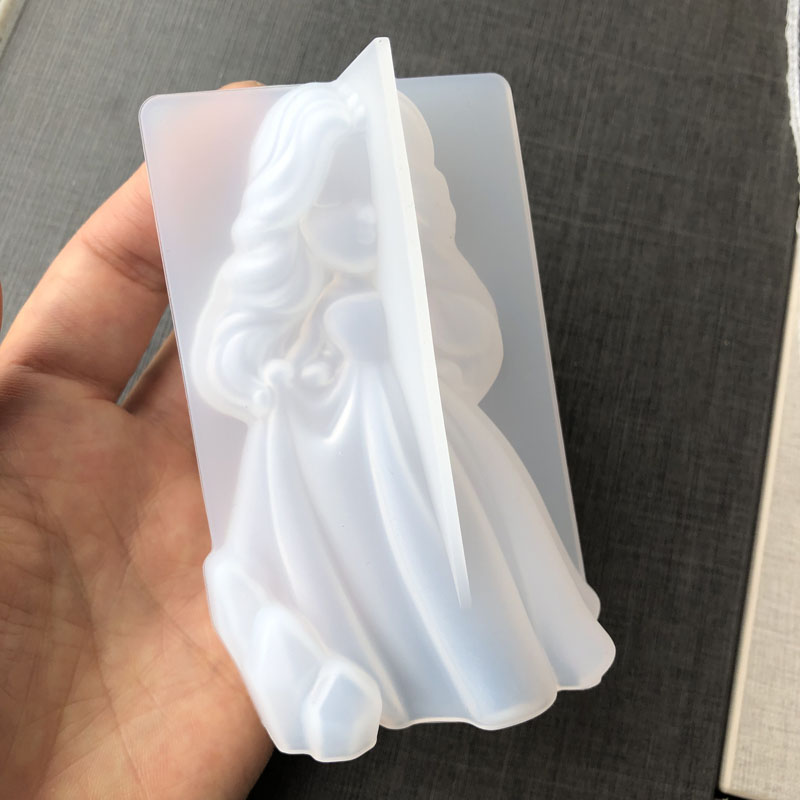 3D Cute Princess Silicone Cand - مراجعة Resin Art Furniture وسعره