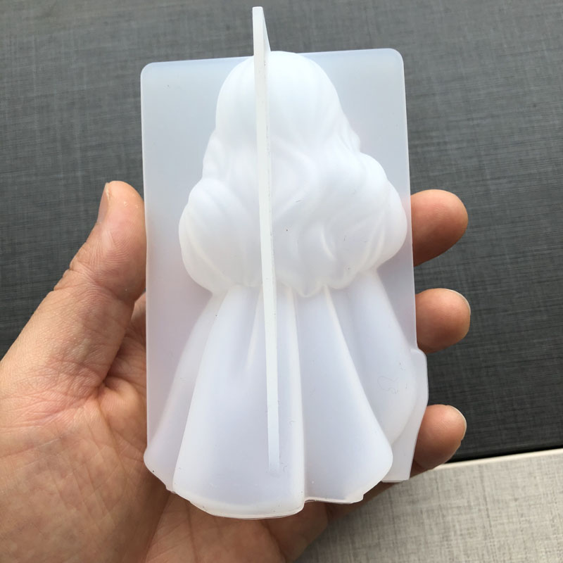 3D Cute Princess Silicone Cand - مراجعة Resin Art Furniture وسعره