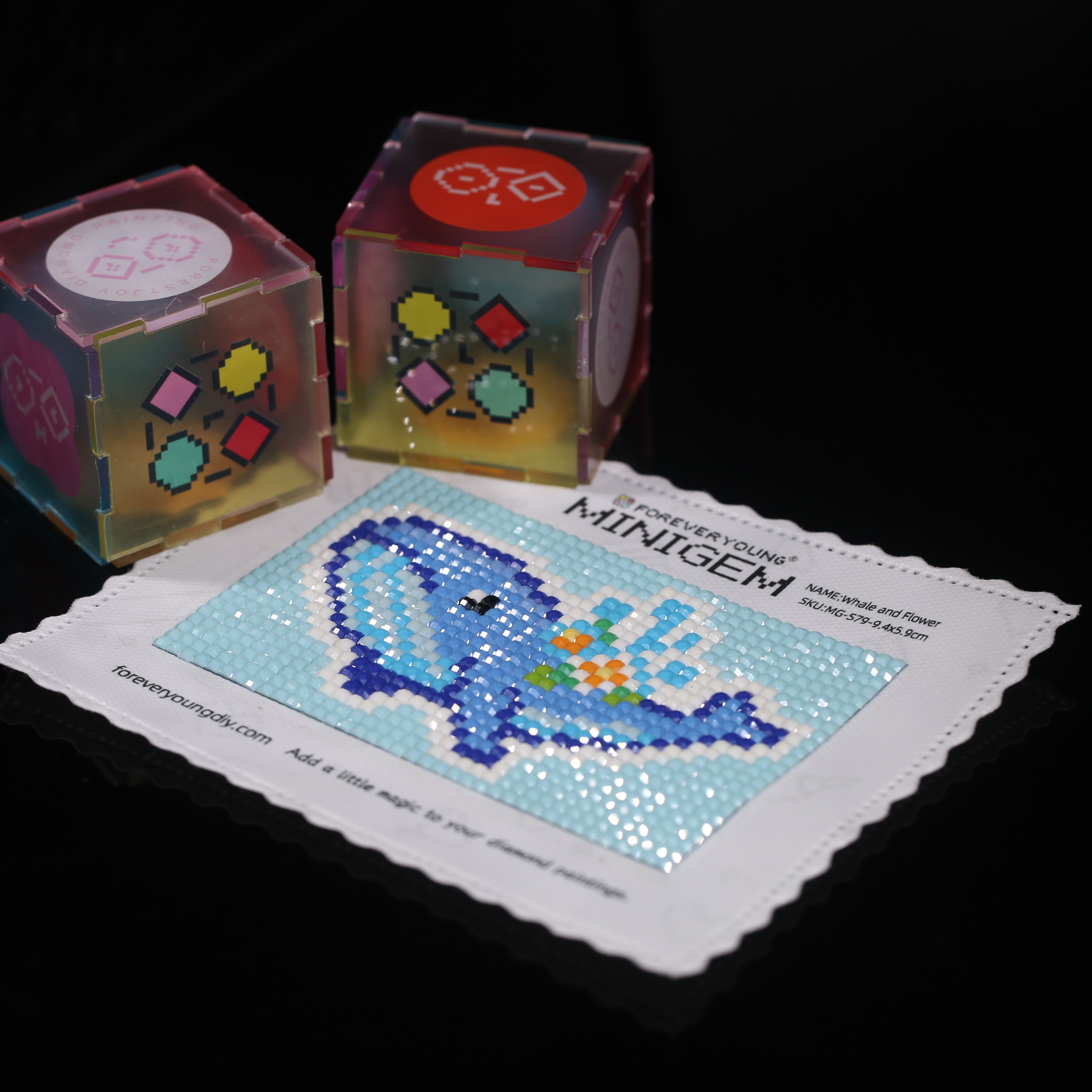 Minigem®: Whale and Flower 9.4 - مراجعة Resin Art Design وسعره