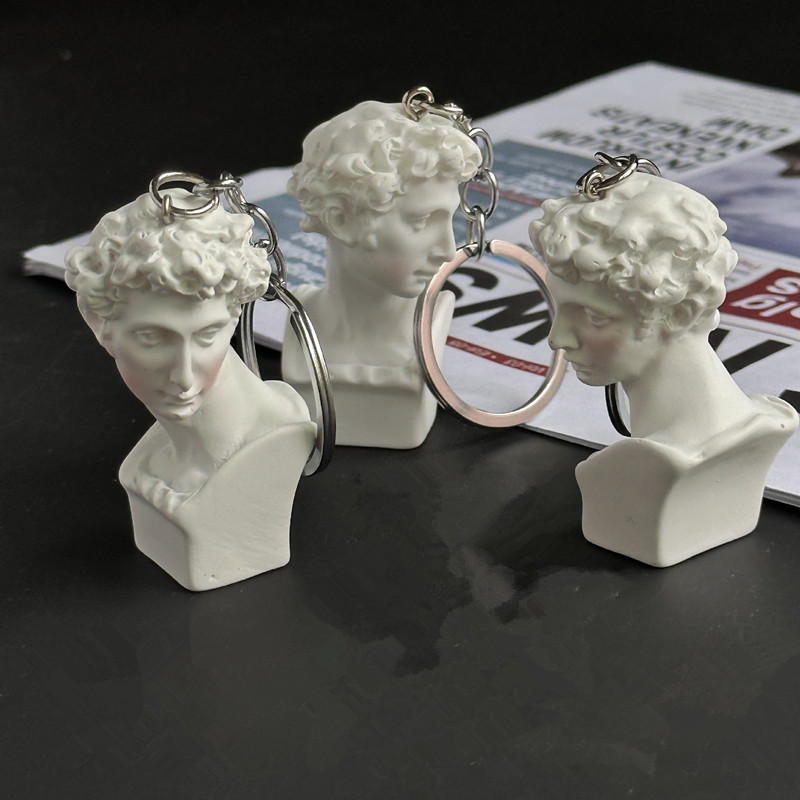 Mini Plaster Statue Key Chain, - مراجعة Resin Art A Keychain وسعره